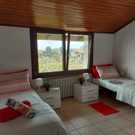 Bnbook Casa Dei Peschi - Di Monate * Кадреццате