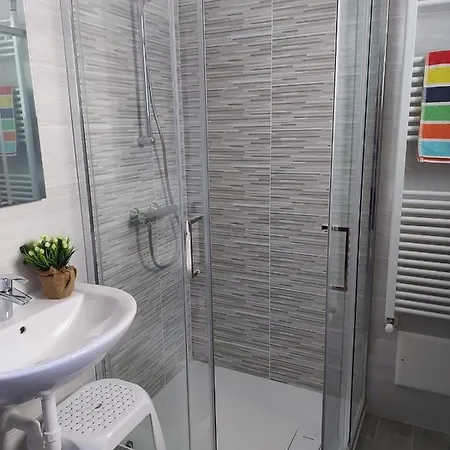 Bnbook Casa Dei Peschi - Di Monate Appartement Cadrezzate