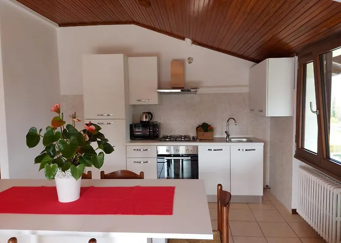 Bnbook Casa Dei Peschi - Di Monate * Cadrezzate