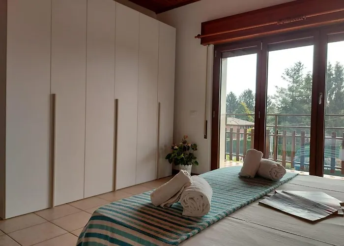 Bnbook Casa Dei Peschi - Di Monate 카드레짜테