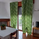 Bnbook Casa Dei Peschi - Di Monate Cadrezzate